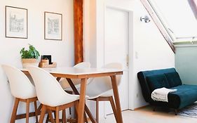 Helles Apartment Im Zentrum